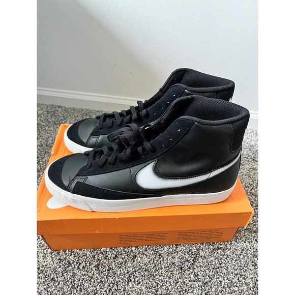 Nike Blazer Mid 77 Mens size 11.5